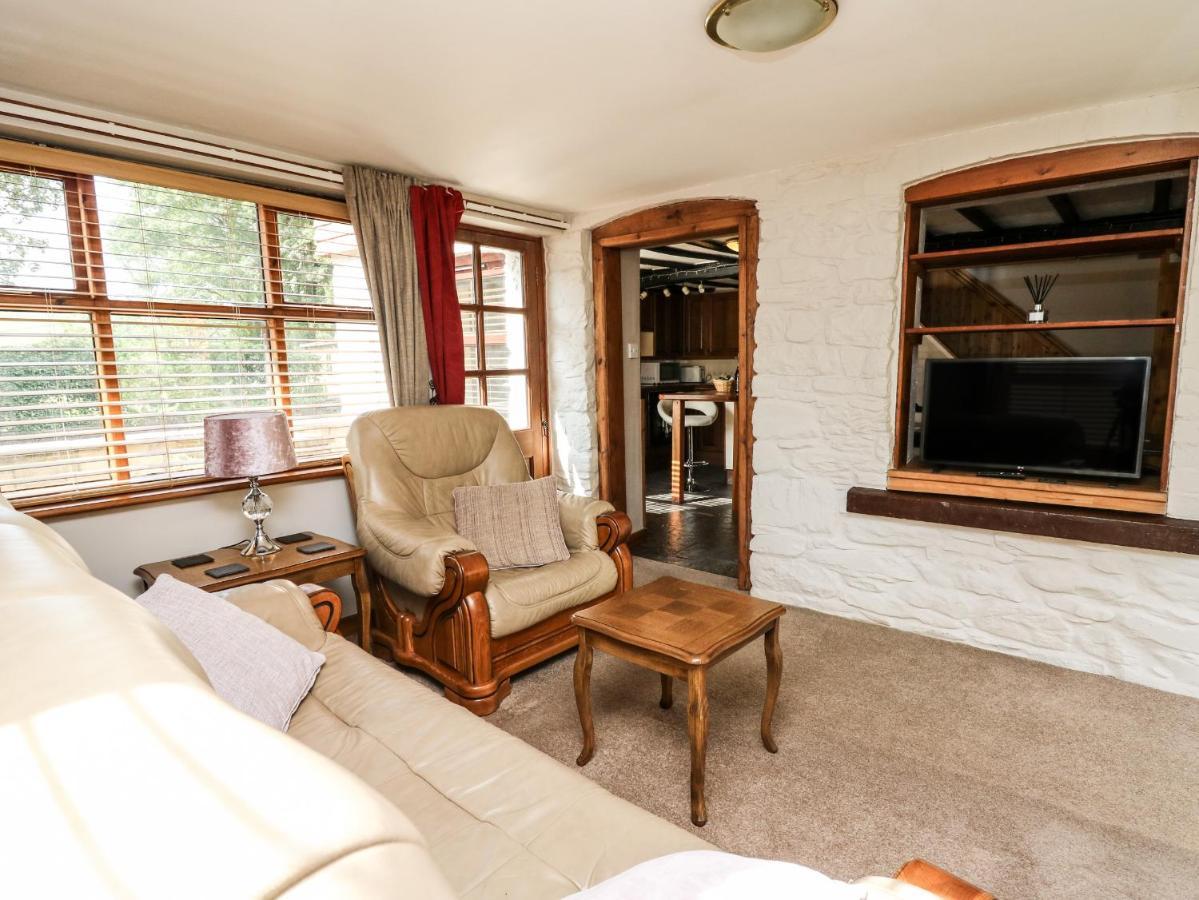 Brook Cottage 拉尼德洛伊斯 外观 照片