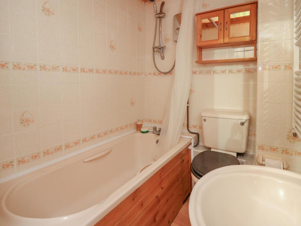 Brook Cottage 拉尼德洛伊斯 外观 照片