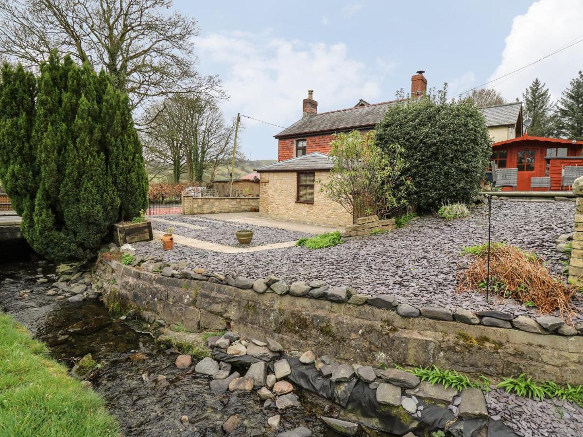 Brook Cottage 拉尼德洛伊斯 外观 照片